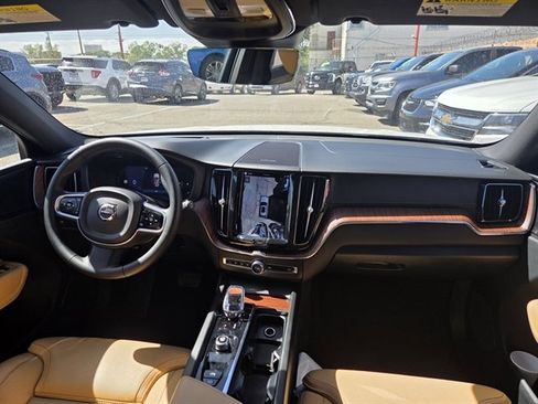 Used 2023 Volvo XC60 B5 Ultimate w/ Climate Package AWD/4WD image 5