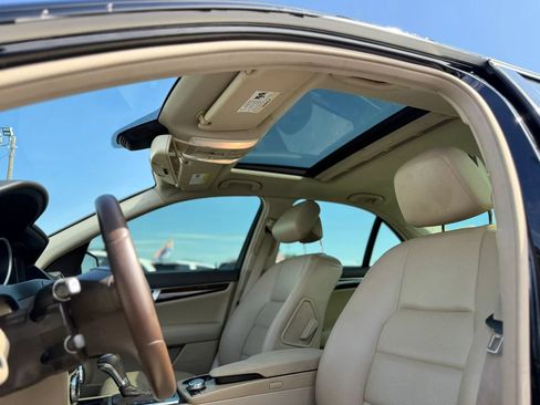 Used 2013 Mercedes-Benz C 250 Sedan image 20
