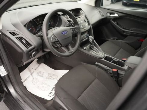 Used 2017 Ford Focus SE image 12