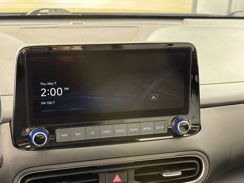 Used 2022 Hyundai Kona Limited w/ Cargo Package FWD image 25
