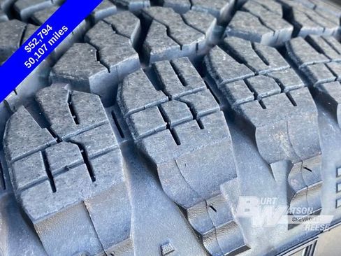 Used 2022 Chevrolet Tahoe Z71 w/ Luxury Package image 16