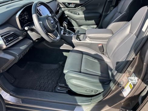 Used 2023 Subaru Outback Limited image 24