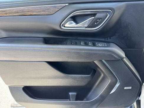 Used 2023 Chevrolet Suburban Premier AWD/4WD image 13