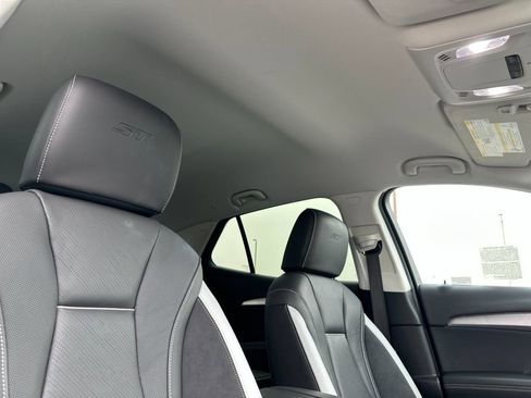 Used 2025 Buick Envision Sport Touring AWD/4WD image 17