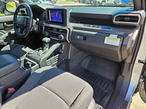 Used 2025 Toyota Tacoma SR5 image 20