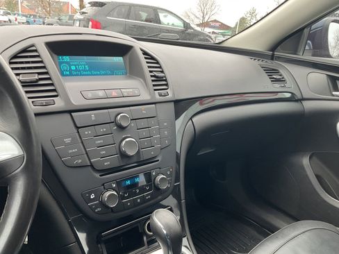 Used 2011 Buick Regal CXL Turbo image 25