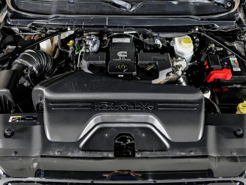 Used 2019 RAM 2500 Limited AWD/4WD image 53