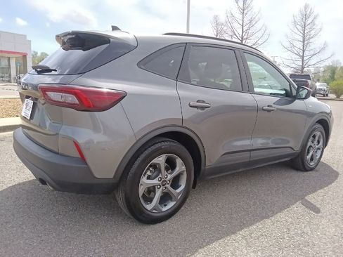 Used 2025 Ford Escape ST-Line FWD image 3