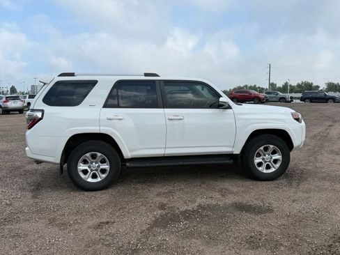 Used 2023 Toyota 4Runner SR5 Premium w/ Moonroof Package AWD/4WD image 6