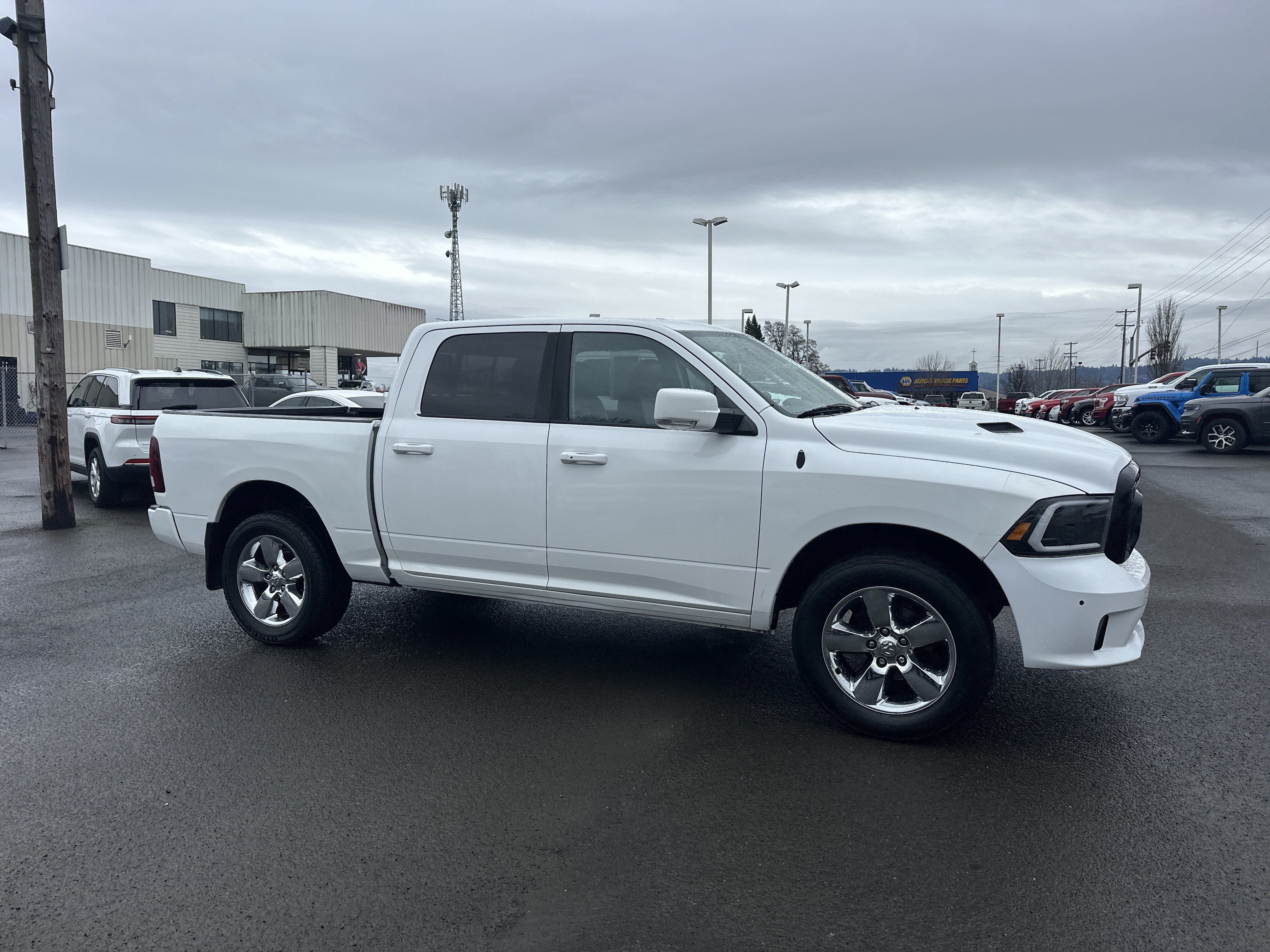 Used 2015 RAM 1500 Sport w/ Sport Premium Group AWD/4WD image 7