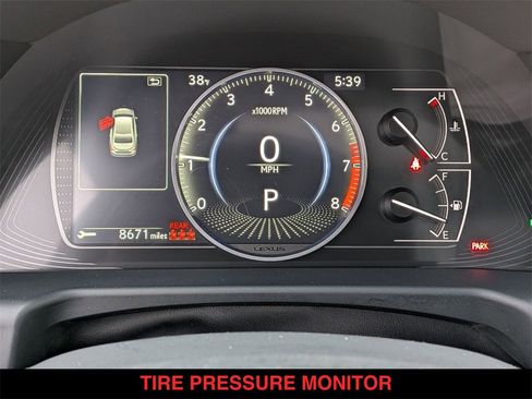 Used 2025 Lexus ES 350 350 Luxury w/ Accessory Package (Z2) image 22