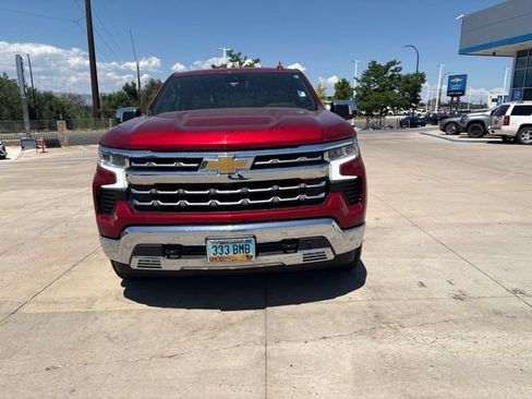 Used 2023 Chevrolet Silverado 1500 LTZ AWD/4WD image 2