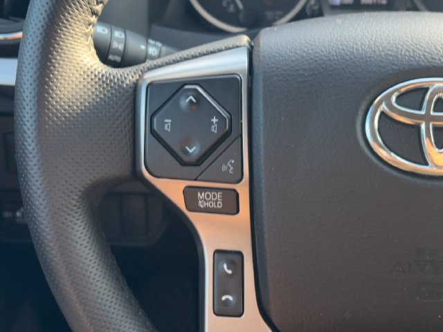 Used 2022 Toyota Tacoma SR5 RWD image 12