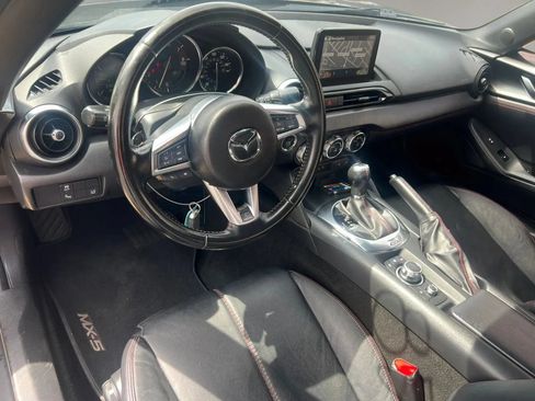 Used 2018 MAZDA MX-5 Miata Grand Touring RWD image 14