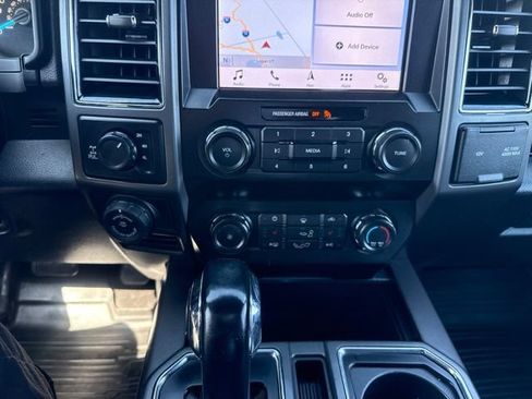 Used 2019 Ford F150 XLT w/ Equipment Group 302A Luxury AWD/4WD image 16