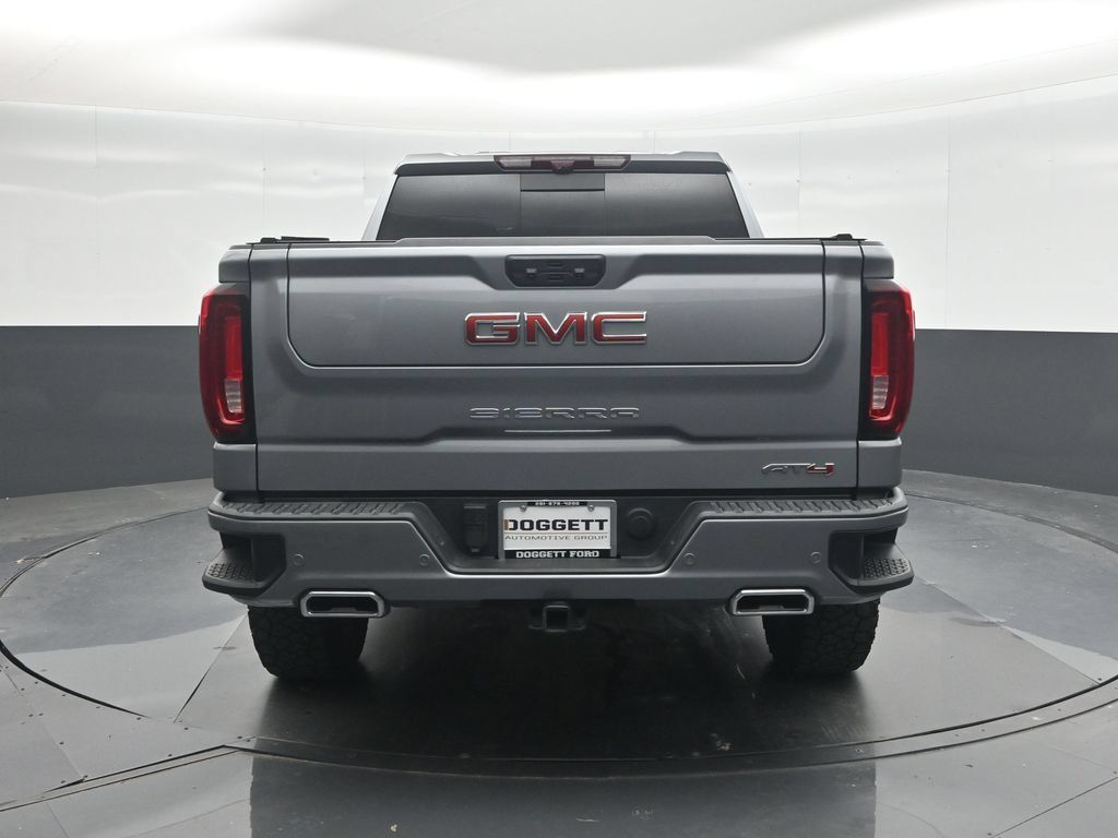 Used 2024 GMC Sierra 1500 AT4 w/ Technology Package AWD/4WD image 17