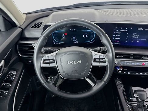 Used 2025 Kia Telluride S image 30