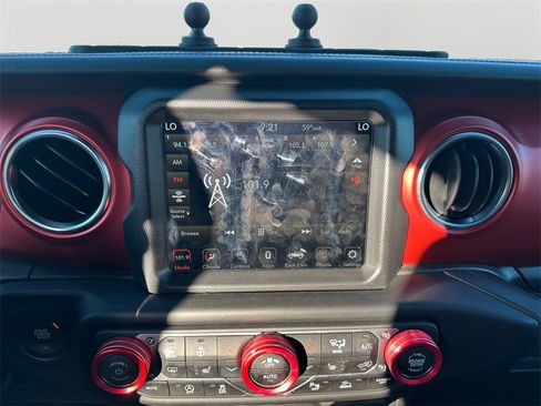 Used 2022 Jeep Wrangler Unlimited Rubicon w/ Xtreme Recon 35" Tire Package image 18