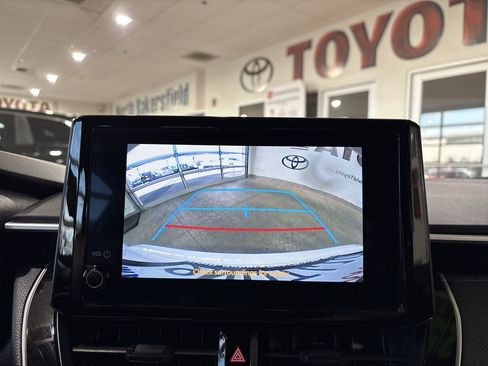 Certified 2025 Toyota Corolla SE image 18