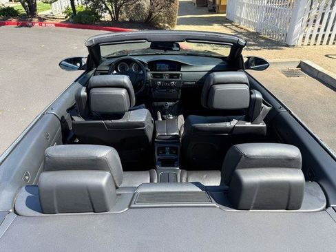 Used 2011 BMW M3 Convertible RWD image 33