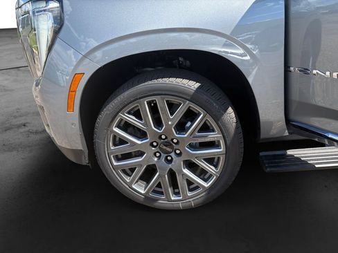 New 2026 GMC Yukon XL Denali Ultimate w/ LPO, Floor Liner Package AWD/4WD image 8