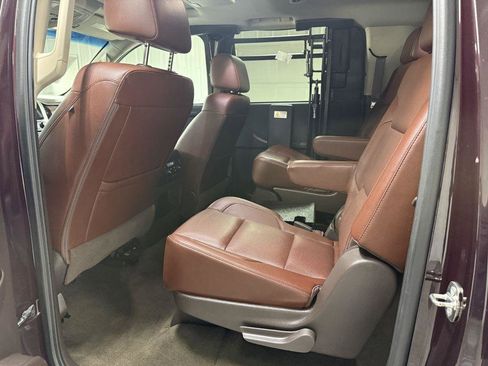 Used 2017 Chevrolet Suburban Premier image 43
