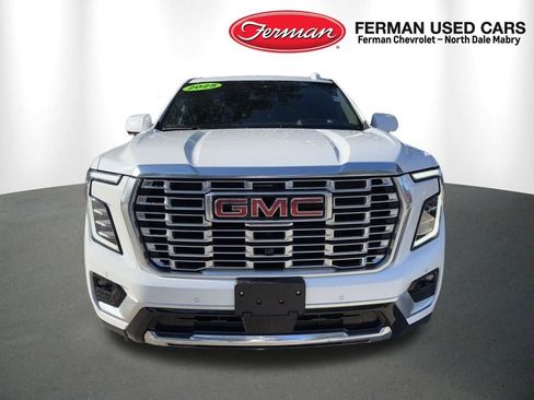 Used 2025 GMC Yukon XL Denali AWD/4WD image 2