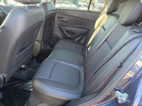 Certified 2019 Chevrolet Trax LT w/ Driver Confidence Package image 28