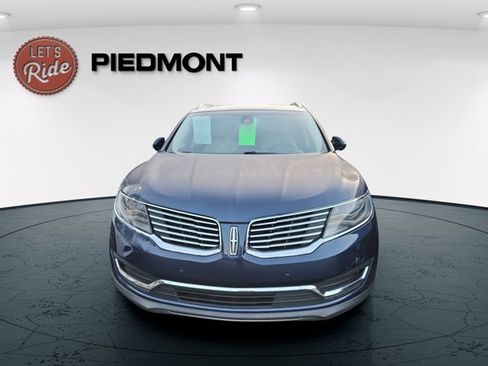 Used 2017 Lincoln MKX Reserve w/ Luxury Package image 3