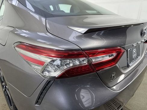 Used 2019 Toyota Camry XSE FWD image 31
