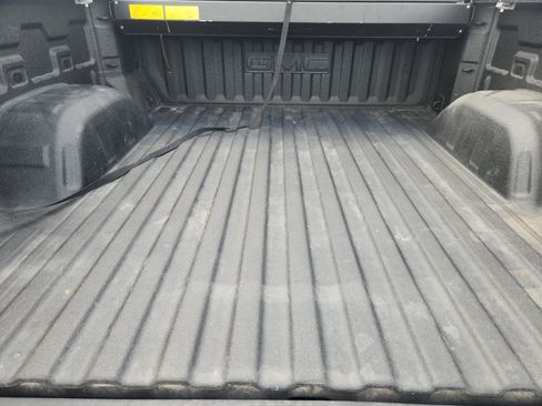 Used 2021 GMC Sierra 1500 SLT w/ SLT Convenience Package RWD image 33