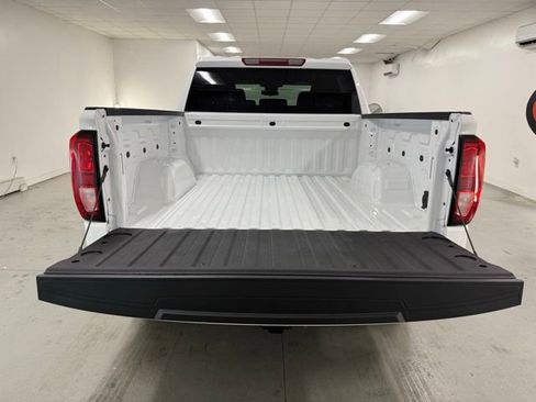 New 2026 GMC Sierra 1500 Elevation image 8