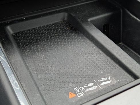 Used 2025 GMC Acadia Elevation AWD/4WD image 44