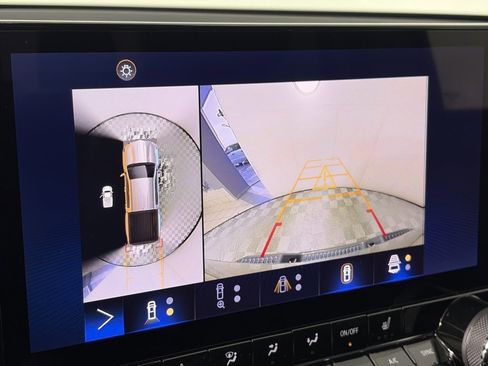 Used 2023 Chevrolet Colorado LT w/ LT Convenience Package III image 20