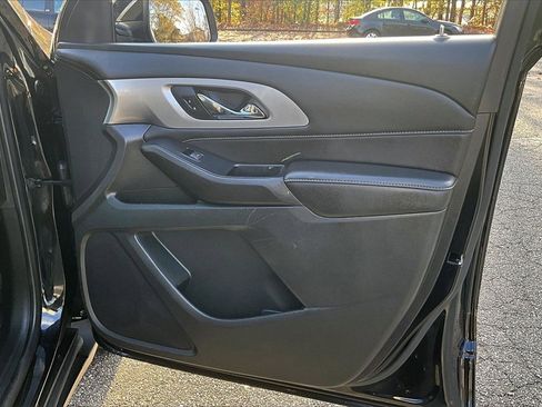 Certified 2022 Chevrolet Traverse LT image 24