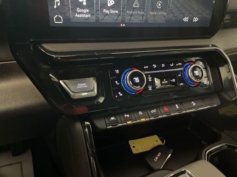 Used 2024 GMC Sierra 1500 AT4 w/ AT4 Premium Package image 27