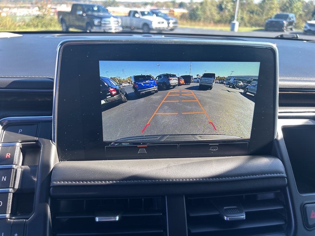 Used 2022 GMC Yukon SLE w/ Gmc Pro Safety Plus Package AWD/4WD image 23