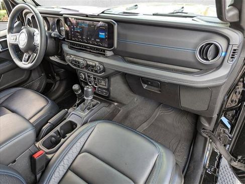 Used 2024 Jeep Wrangler High Altitude image 21
