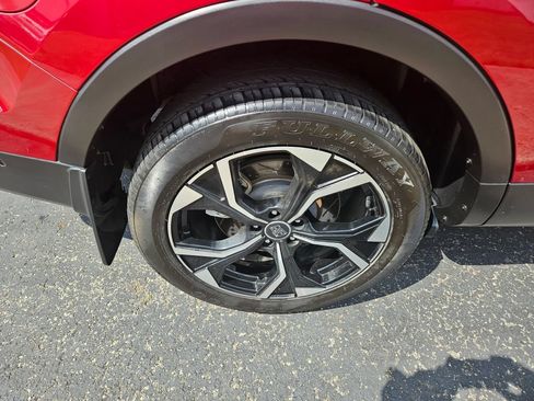 Used 2017 Ford Explorer Limited w/ Equipment Group 301A AWD/4WD image 11