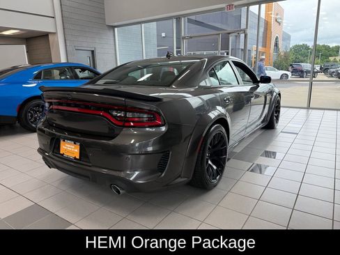 Used 2022 Dodge Charger Scat Pack RWD image 3