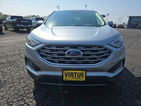 Used 2024 Ford Edge Titanium AWD/4WD image 2