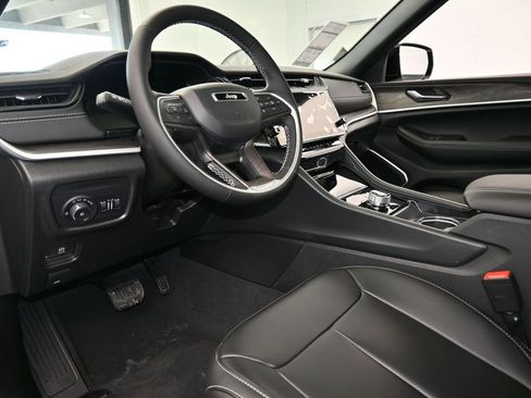 New 2026 Jeep Grand Cherokee Limited w/ Limited Altitude Package RWD image 13