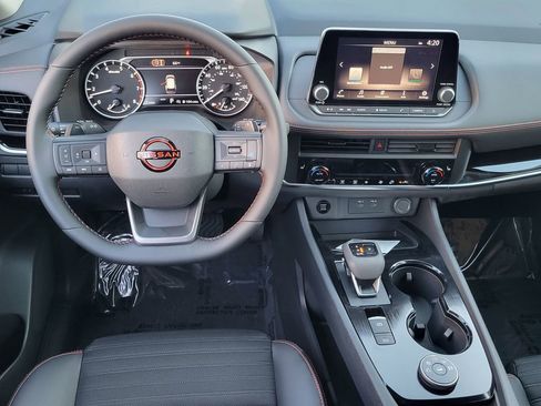 New 2026 Nissan Rogue SV image 4