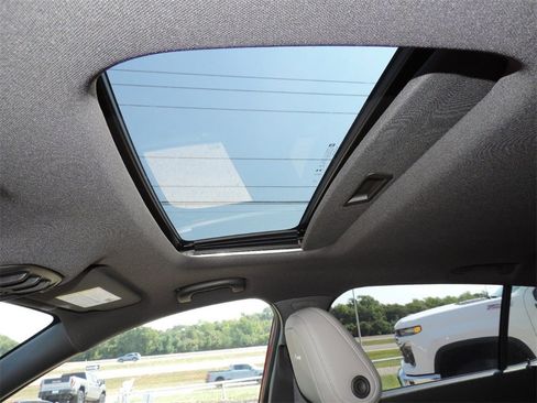 New 2026 Buick Envista Avenir image 9