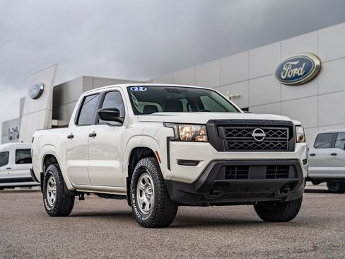 Used 2022 Nissan Frontier S w/ Technology Package AWD/4WD image 1