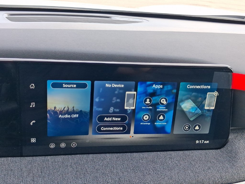 New 2027 Nissan Kicks SV FWD image 9