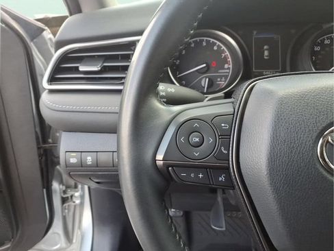 Used 2022 Toyota Camry SE FWD image 24
