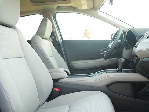 Used 2019 Honda HR-V EX image 15