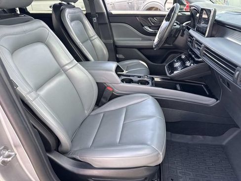 Used 2022 Lincoln Corsair FWD image 11