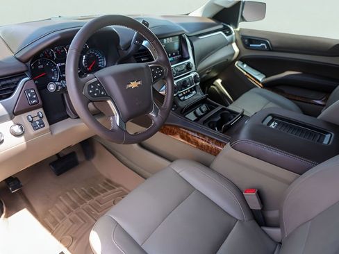 Used 2015 Chevrolet Suburban LTZ AWD/4WD image 11